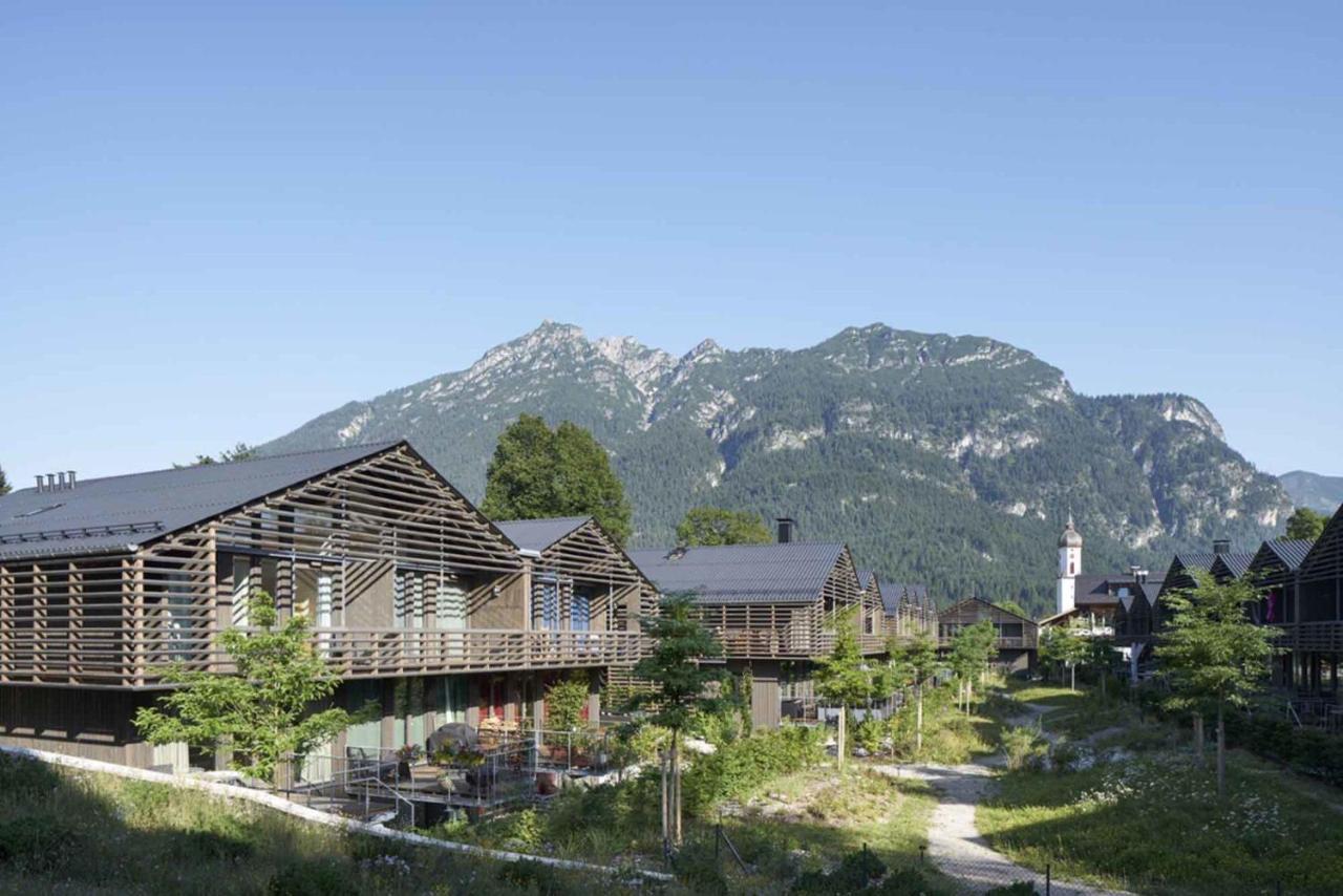 Hotel Quartier - Ueber Nacht In Besonderer Architektur Garmisch-Partenkirchen Exterior foto